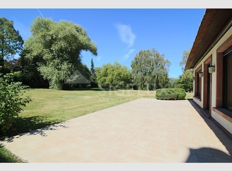 Maison de maître à louer 5 Chambres à Bertrange (LU) - Réf. 6841163