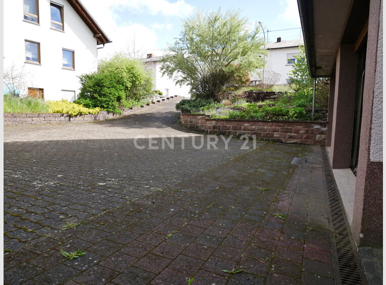 Maison individuelle à vendre 10 Pièces à Rehlingen-Siersburg (DE) - Réf. 7197771
