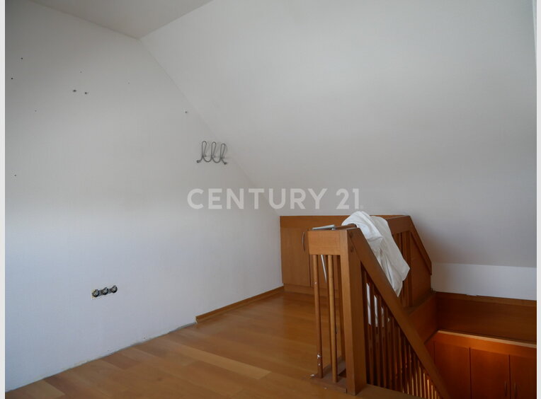 Maison individuelle à vendre 10 Pièces à Rehlingen-Siersburg (DE) - Réf. 7197771