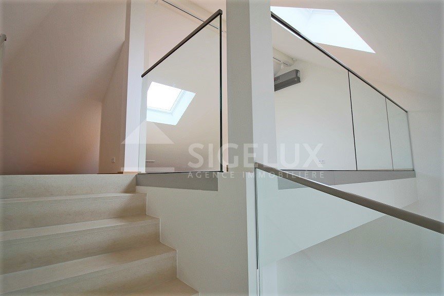 Duplex à louer 2 chambres à Luxembourg-Limpertsberg