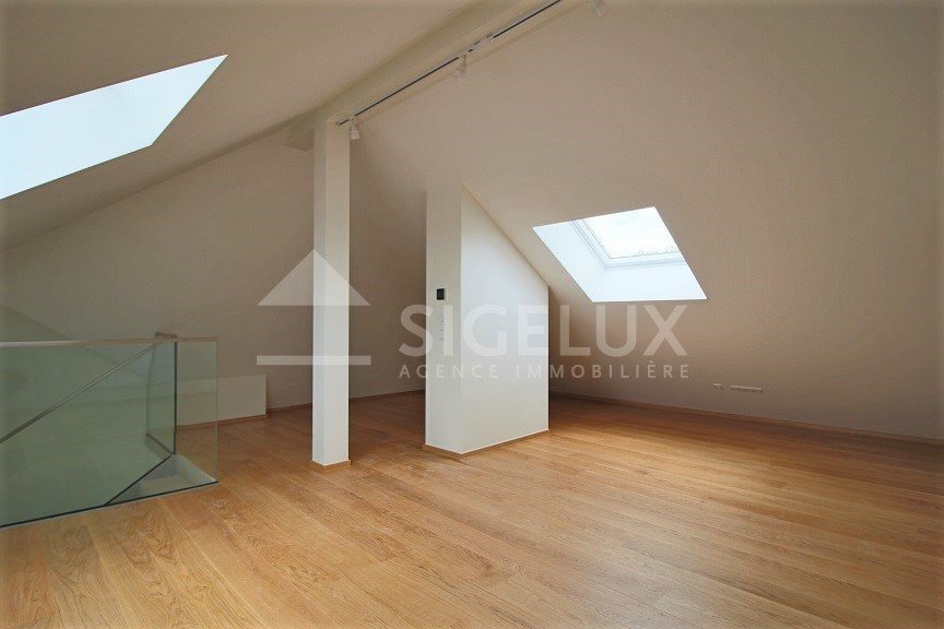 Duplex à louer 2 chambres à Luxembourg-Limpertsberg