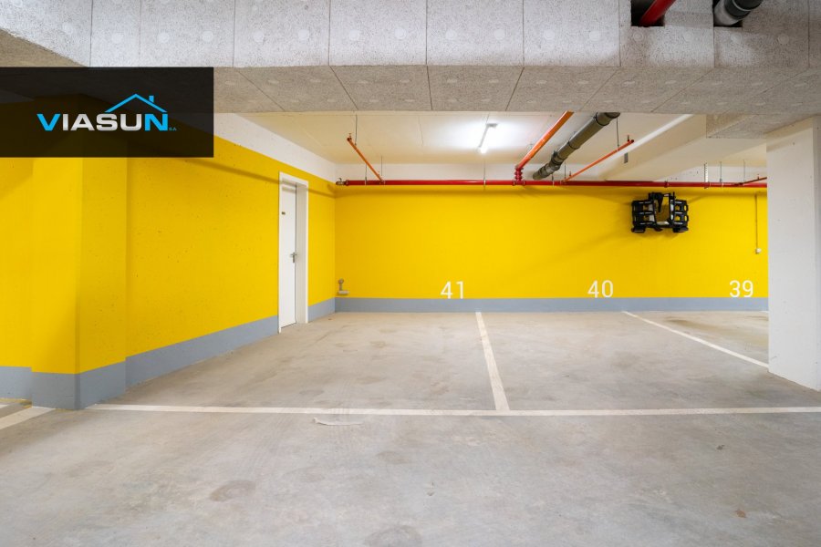 Garage - Parking à louer à Belvaux