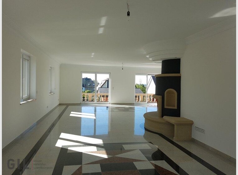 House for rent 5 bedrooms in Strassen (LU) - Ref. 6944411