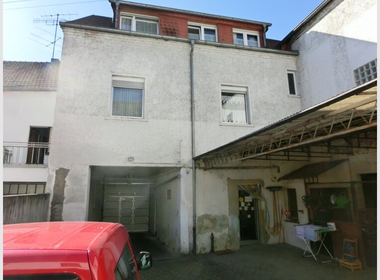 Immeuble de rapport à vendre 8 Pièces à Beckingen (DE) - Réf. 6887099