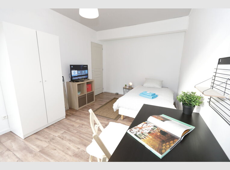 Schlafzimmer zur Miete 8 Zimmer in Leudelange (LU) - Ref. 7176395