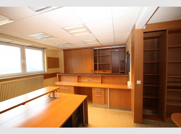 Bureau à louer à Strassen (LU) - Réf. 6096587