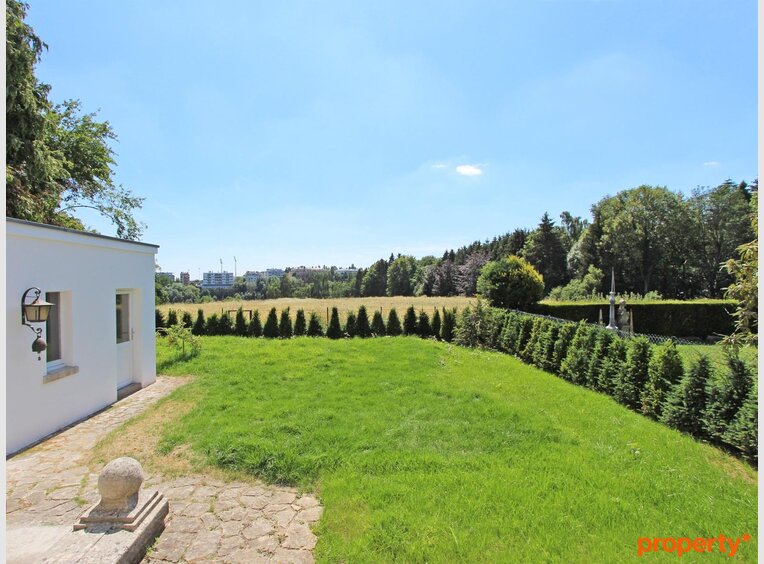 Townhouse for rent 6 bedrooms in Luxembourg (LU) - Ref. 5489883