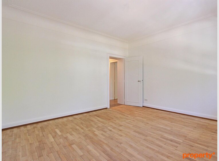 Townhouse for rent 6 bedrooms in Luxembourg (LU) - Ref. 5489883