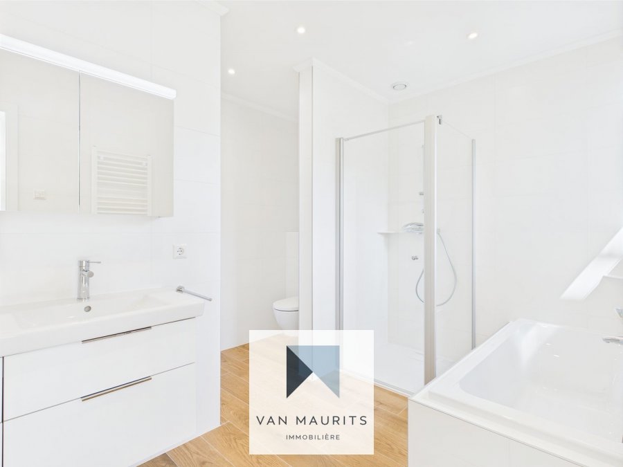 Appartement à louer 3 chambres à Oetrange