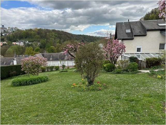 Maison jumelée à vendre 3 chambres à Luxembourg-Eich