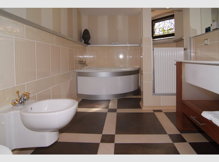 Villa à vendre 16 Pièces à Mettlach (DE) - Réf. 7005452