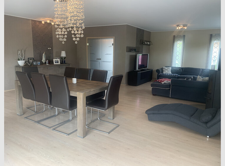 House for sale 10 rooms in Perl (DE) - Ref. 7225884