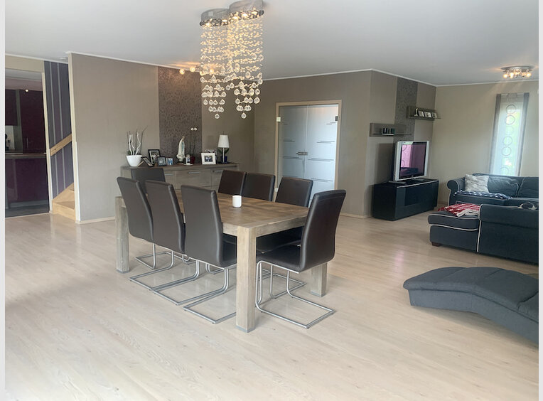 House for sale 10 rooms in Perl (DE) - Ref. 7225884