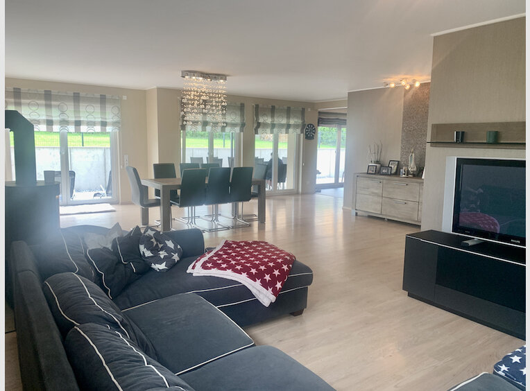 House for sale 10 rooms in Perl (DE) - Ref. 7225884