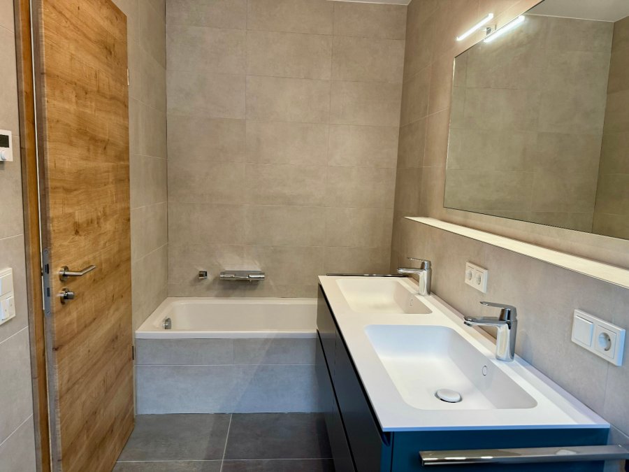 Appartement à louer 3 chambres à Howald