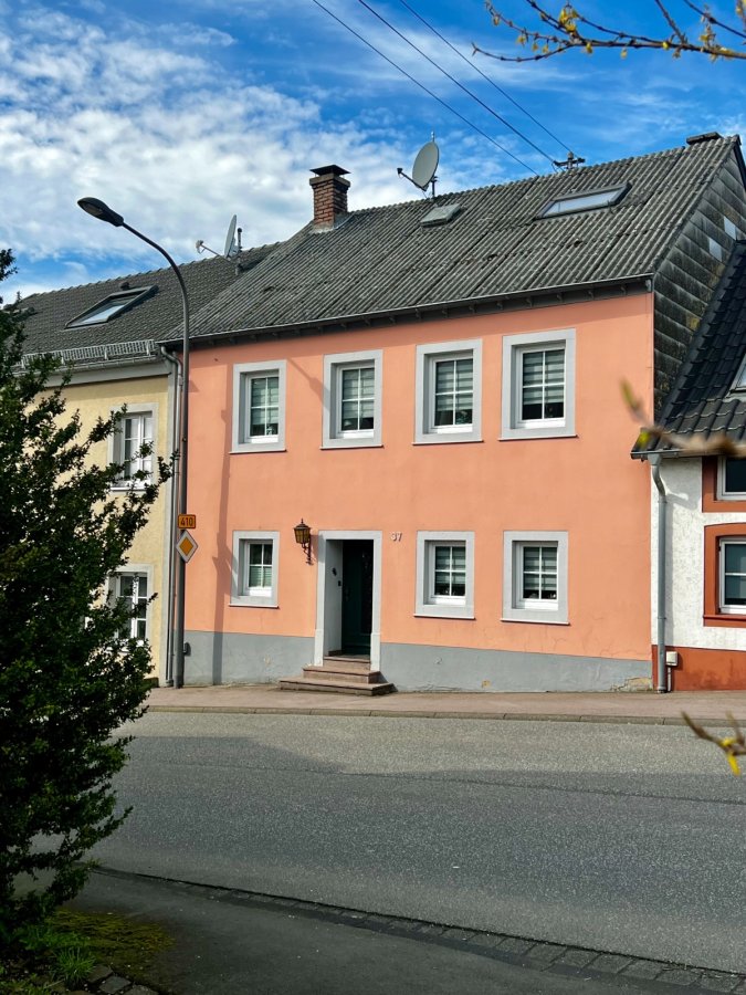 Einfamilienhaus zu verkaufen 3 Schlafzimmer in Hauptstraße