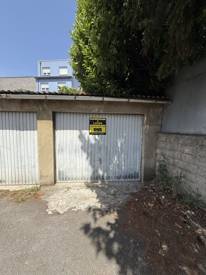 Garage fermé