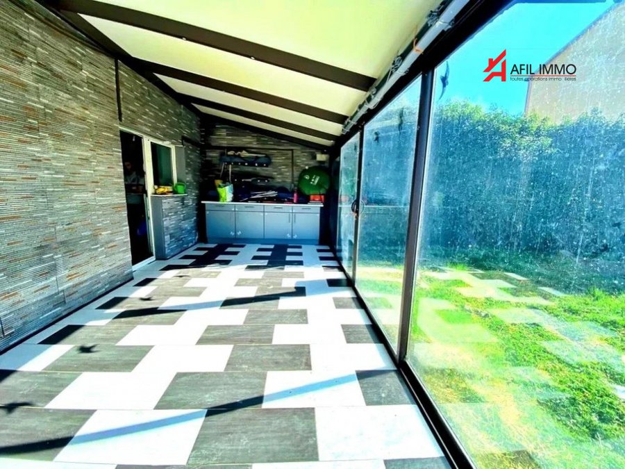 Maison jumelée à vendre 5 chambres à Soleuvre