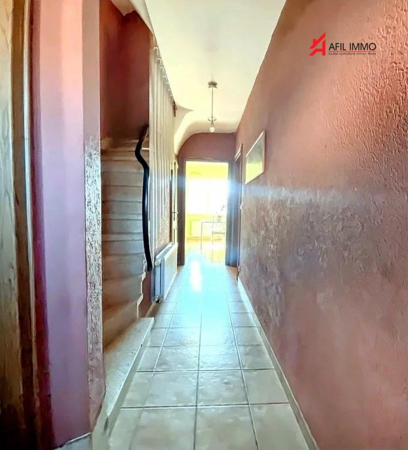 Maison jumelée à vendre 5 chambres à Soleuvre
