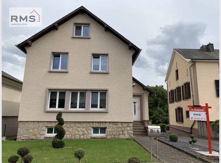 House for sale 5 bedrooms in Niederfeulen (LU) - Ref. 6710124