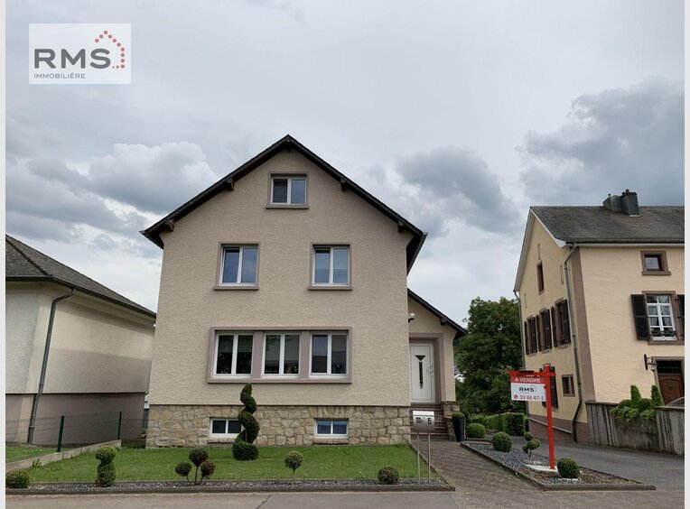 House for sale 5 bedrooms in Niederfeulen (LU) - Ref. 6710124