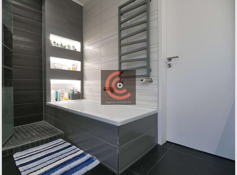 Appartement à louer 2 Chambres à Luxembourg (LU) - Réf. 6595436