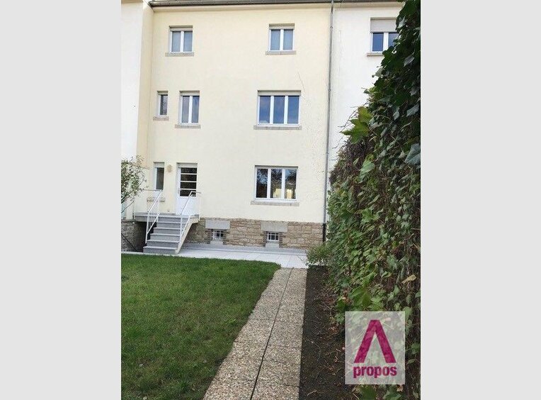 Maison à louer 4 Chambres à Luxembourg-Merl - Réf. 6584428