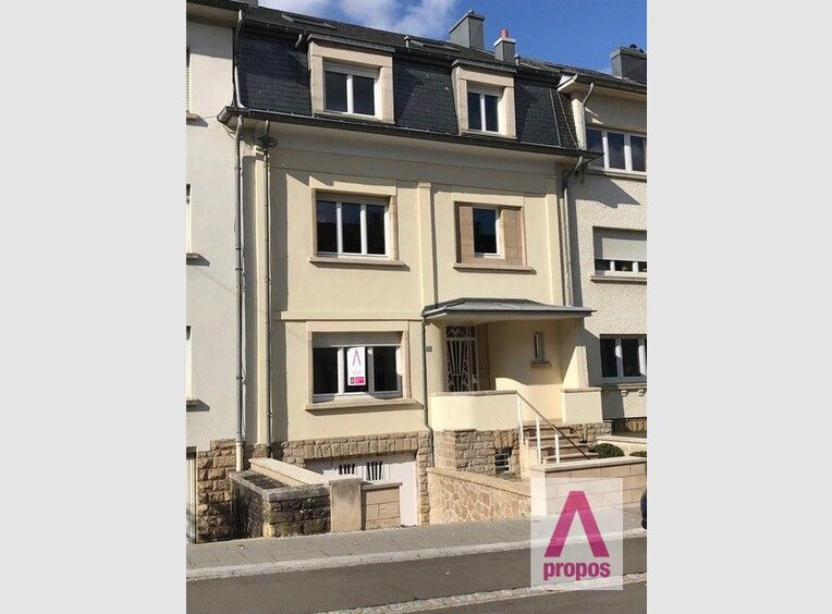 Maison à louer 4 Chambres à Luxembourg-Merl - Réf. 6584428