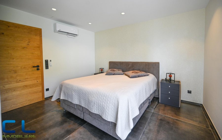 Maison jumelée à vendre 5 chambres à Bettborn