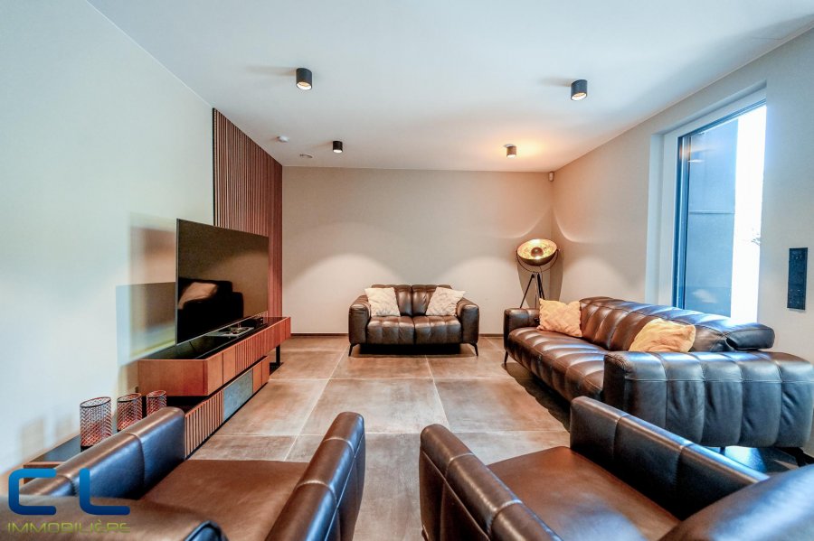 Maison jumelée à vendre 5 chambres à Bettborn