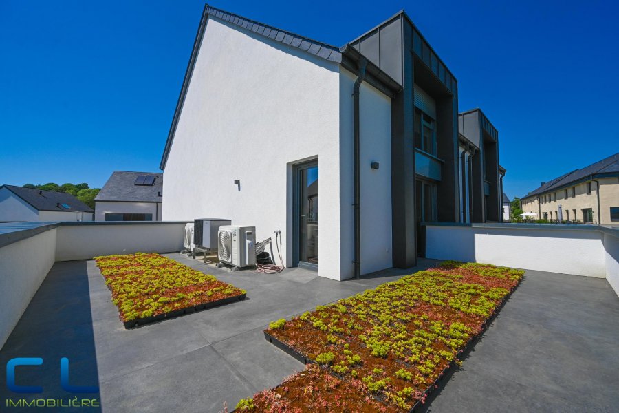 Maison jumelée à vendre 5 chambres à Bettborn