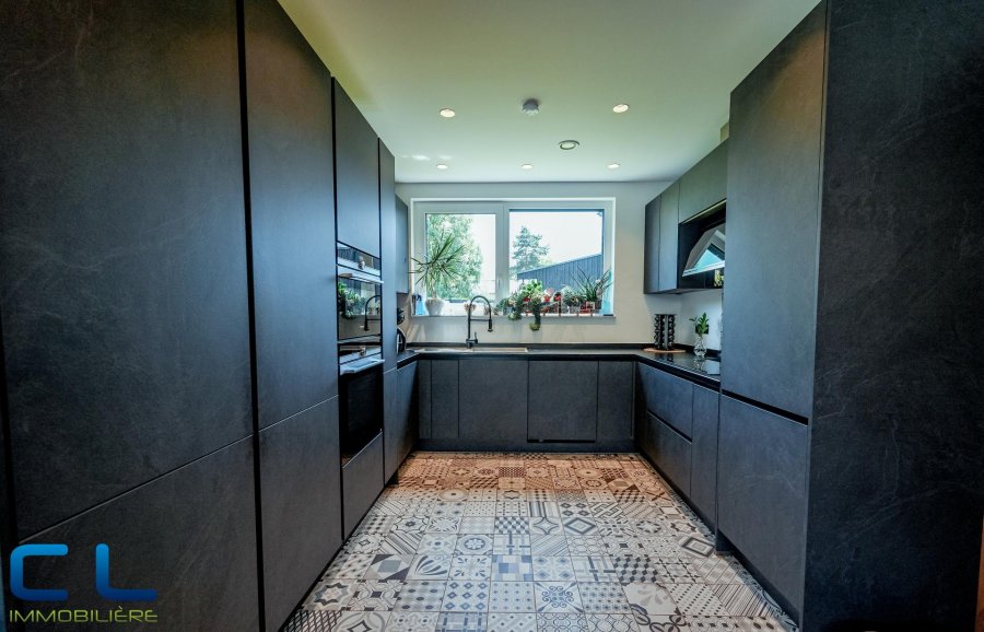 Maison jumelée à vendre 5 chambres à Bettborn