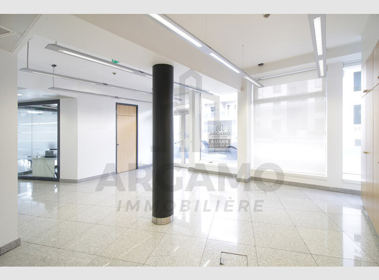 Bureau à louer à Luxembourg (LU) - Réf. 6979468