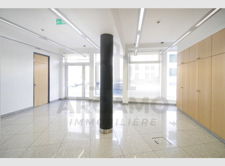 Bureau à louer à Luxembourg (LU) - Réf. 6979468