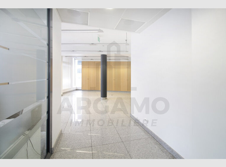 Bureau à louer à Luxembourg (LU) - Réf. 6979468