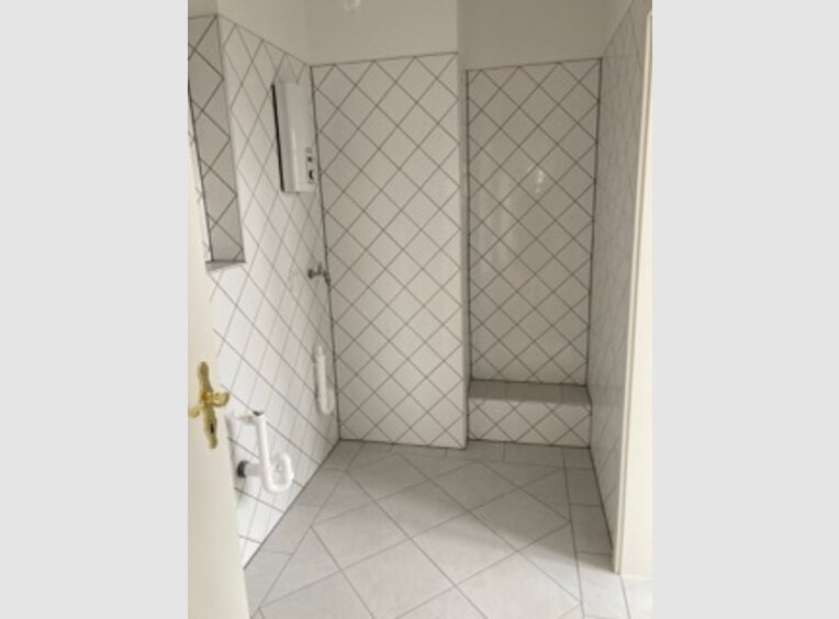 Appartement à louer 3 Pièces à Dillingen (DE) - Réf. 6403740