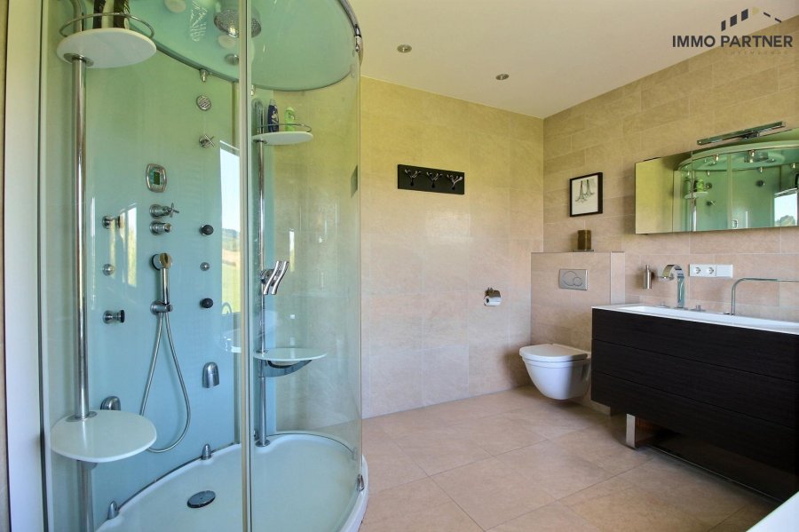 Haus zu verkaufen 5 Schlafzimmer in Bereldange