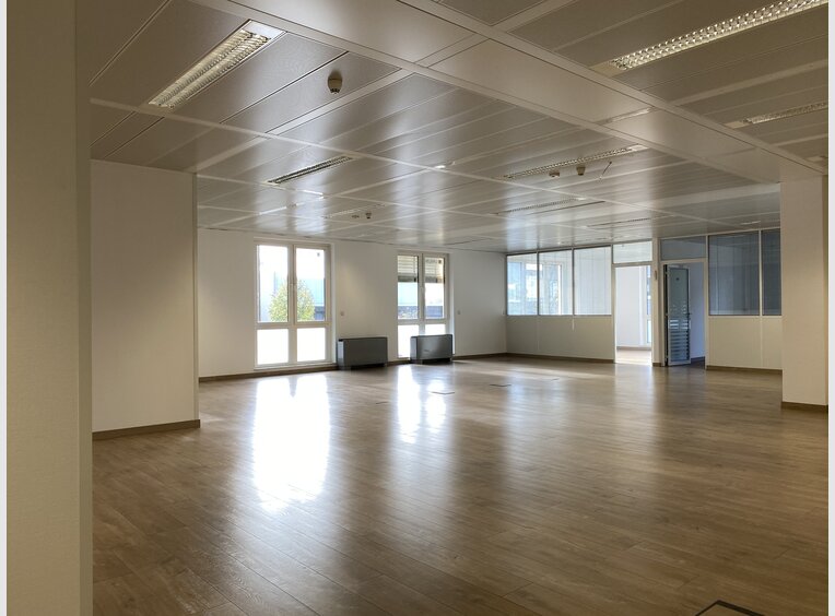 Bureau à louer à Bertrange - Réf. 7171500