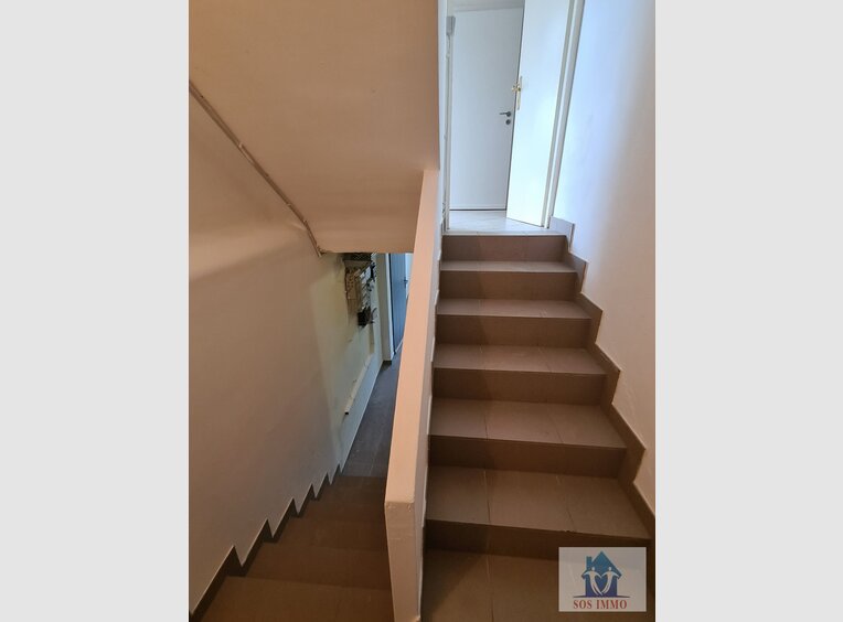 House for sale 5 bedrooms in Leudelange (LU) - Ref. 7125452