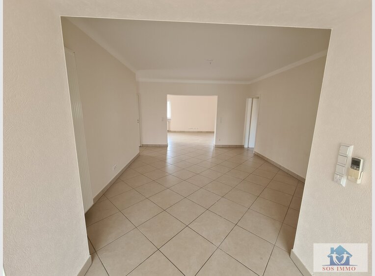 House for sale 5 bedrooms in Leudelange (LU) - Ref. 7125452