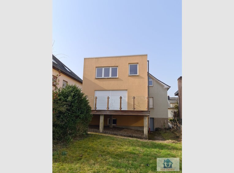 House for sale 5 bedrooms in Leudelange (LU) - Ref. 7125452
