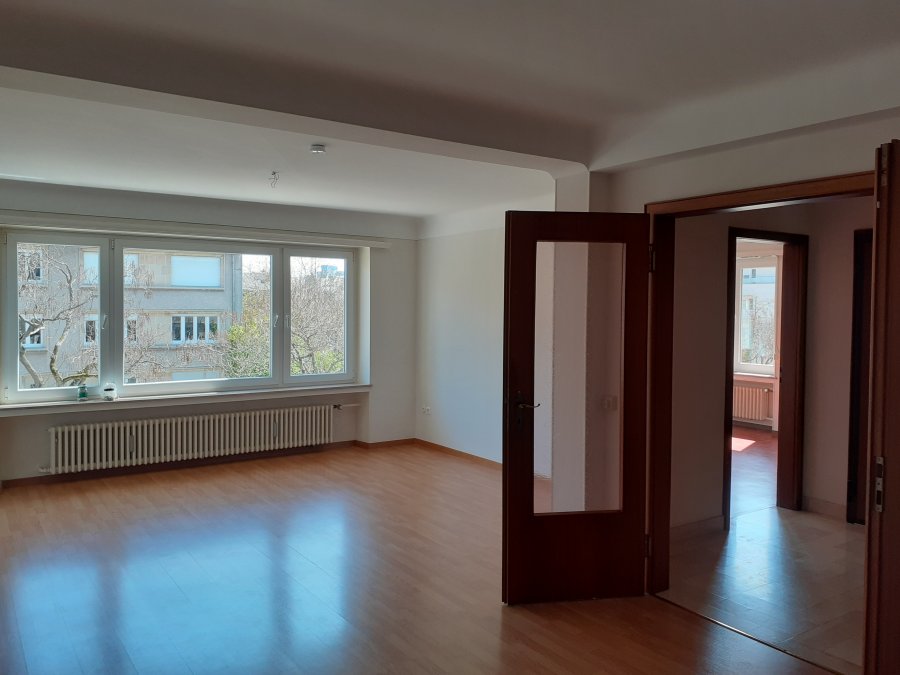 Appartement à louer 3 chambres à Luxembourg-Limpertsberg