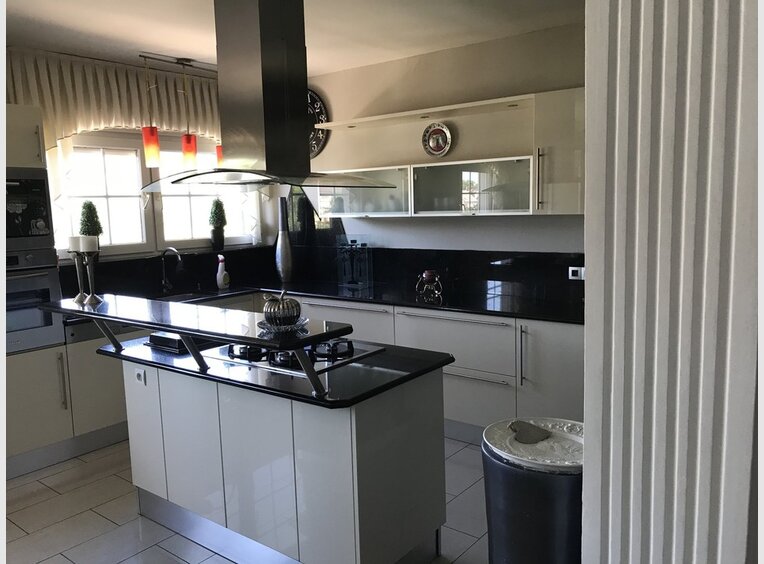 Haus zum Kauf 7 Zimmer in Saarbrücken (DE) - Ref. 5475036