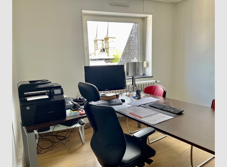 Bureau à louer à Dudelange (LU) - Réf. 7225613