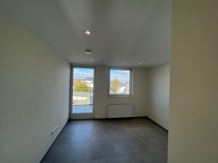 Appartement à louer 4 chambres à Esch-sur-Alzette
