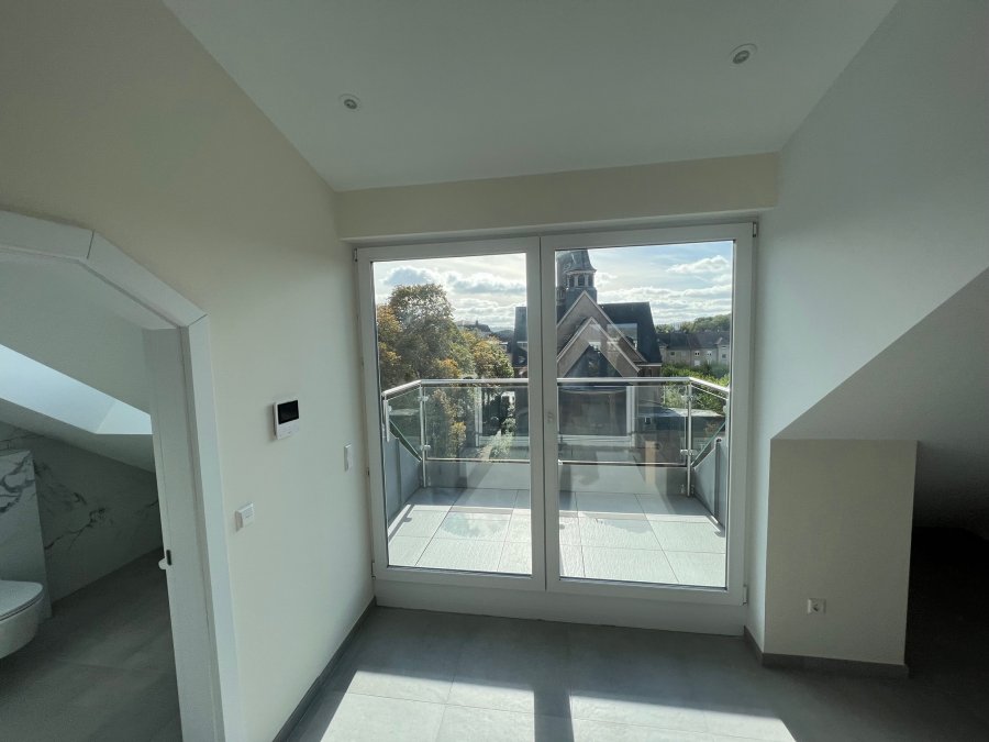 Appartement à louer 4 chambres à Esch-sur-Alzette