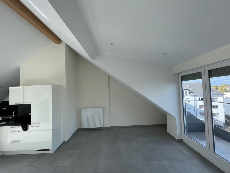 Appartement à louer 4 chambres à Esch-sur-Alzette