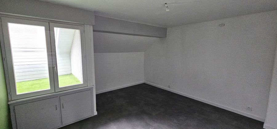 Appartement à louer F2 à Le Syndicat