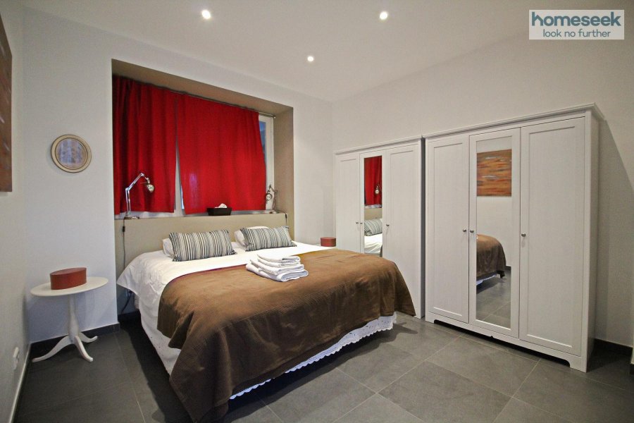 Maison jumelée à vendre 4 chambres à Luxembourg-Limpertsberg