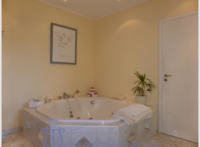 Einfamilienhaus zum Kauf 7 Zimmer in Homburg (DE) - Ref. 6644285